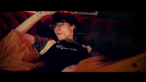 Snapshot of hotdogswaitingaports chatting on 03/19/26, 08:13 Archi Stewart online show from 03/19/26, 08:13