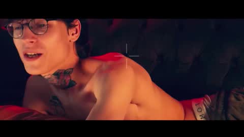 Snapshot of hotdogswaitingaports chatting on 03/24/26, 06:13 Archi Stewart online show from 03/24/26, 06:13