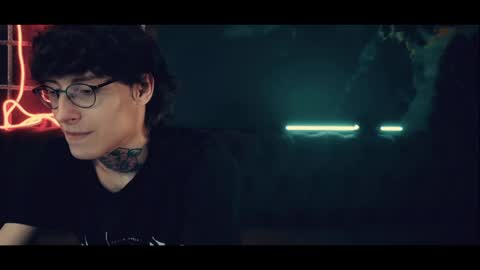 Snapshot of hotdogswaitingaports chatting on 04/22/26, 07:48 Archi Stewart online show from 04/22/26, 07:48