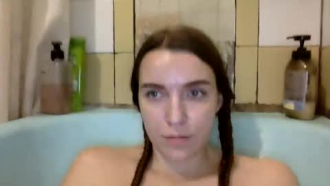 effy online show from 01/19/25, 11:43