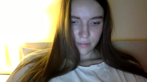 effy online show from 02/02/25, 09:45