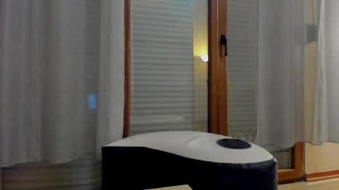 Snapshot of hotel77777 chatting on 03/02/26, 05:08 Erika online show from 03/02/26, 05:08