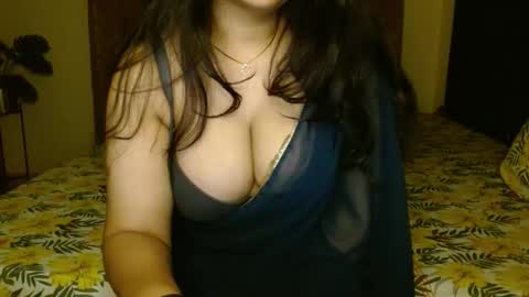 Snapshot of hoteliza6 chatting on 11/21/25, 12:59 Eliza i dont show face in any show online show from 11/21/25, 12:59