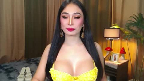 EVA online show from 09/22/25, 04:25