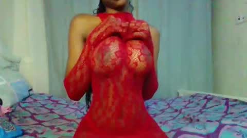 Snapshot of hotfalling706077 chatting on 12/29/24, 02:06 hotfalling706077 online show from 12/29/24, 02:06