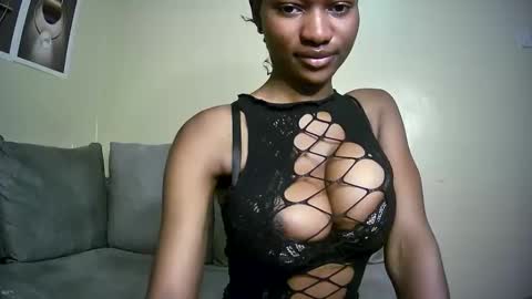 Snapshot of hotfalling706077 chatting on 01/11/25, 07:06 hotfalling706077 online show from 01/11/25, 07:06