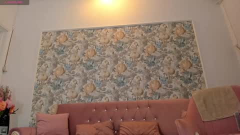 hotfallingdevil online show from 10/07/25, 12:02