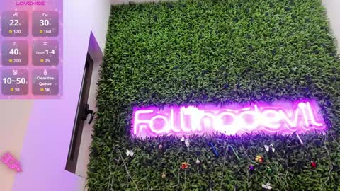 Snapshot of hotfallingdevil chatting on 12/16/25, 04:17 hotfallingdevil online show from 12/16/25, 04:17