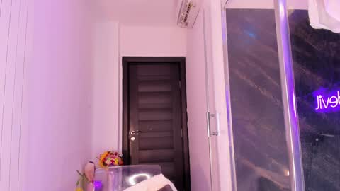 Snapshot of hotfallingdevil chatting on 03/08/26, 07:23 hotfallingdevil online show from 03/08/26, 07:23