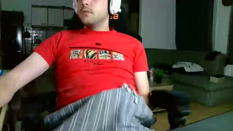 Snapshot of hotfilled chatting on 10/14/25, 10:43 Mephisto667 online show from 10/14/25, 10:43