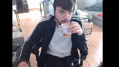 Snapshot of hotfilled chatting on 10/24/25, 10:44 Mephisto667 online show from 10/24/25, 10:44