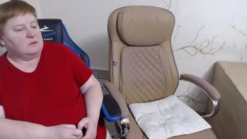 Snapshot of hotfiremommy chatting on 03/17/26, 06:22 LimonkaFire online show from 03/17/26, 06:22