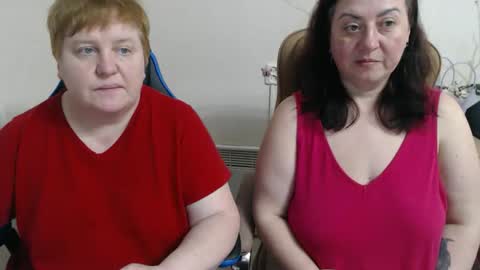 Snapshot of hotfiremommy chatting on 04/03/26, 08:07 LimonkaFire online show from 04/03/26, 08:07