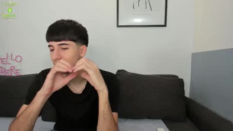 Snapshot of hotflirtyfella chatting on 09/09/25, 05:29 QUENTIN online show from 09/09/25, 05:29