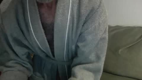 Snapshot of hotfrenchdadd chatting on 12/26/24, 08:50 hotfrenchdadd online show from 12/26/24, 08:50