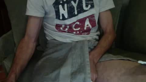 Snapshot of hotfrenchdadd chatting on 01/02/25, 11:20 hotfrenchdadd online show from 01/02/25, 11:20