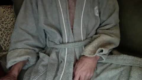 Snapshot of hotfrenchdadd chatting on 02/21/25, 10:07 hotfrenchdadd online show from 02/21/25, 10:07