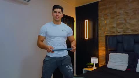 felipe  marcello online show from 02/12/25, 11:09