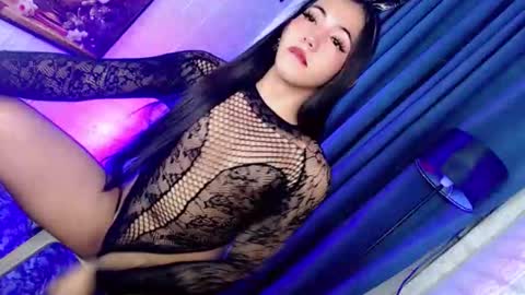 Snapshot of hotfucking_queen1111 chatting on 11/23/25, 04:40 hotfucking_queen1111 online show from 11/23/25, 04:40