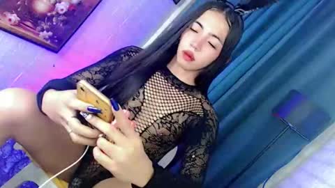 Snapshot of hotfucking_queen1111 chatting on 11/27/25, 02:57 hotfucking_queen1111 online show from 11/27/25, 02:57