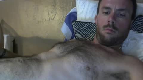 Snapshot of hotgardenersexy chatting on 06/28/26, 08:26 Le jardinier sexy online show from 06/28/26, 08:26