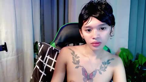 hotgirlronaxx online show from 12/16/25, 04:50