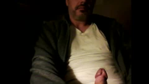 Snapshot of hotgizz chatting on 01/26/25, 06:49 Canadian Cummer online show from 01/26/25, 06:49