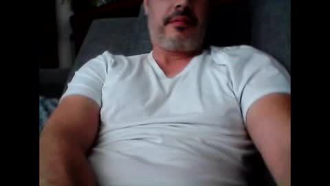 Snapshot of hotgizz chatting on 12/03/25, 06:39 Canadian Cummer online show from 12/03/25, 06:39