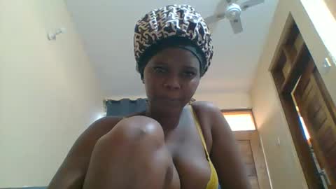 Snapshot of hotgodees chatting on 05/29/26, 05:49 Queen online show from 05/29/26, 05:49