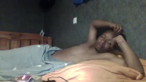 hotguyy001 online show from 02/24/25, 05:20