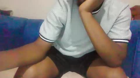 hotguyy001 online show from 09/20/25, 03:18