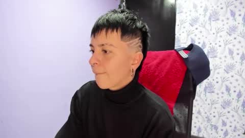 hannah online show from 11/06/25, 02:45