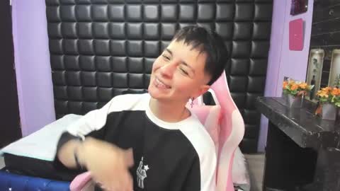 hannah online show from 11/22/25, 02:38