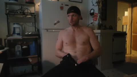 Snapshot of hothardthrob chatting on 05/27/26, 01:46 Hot Hard Throb online show from 05/27/26, 01:46