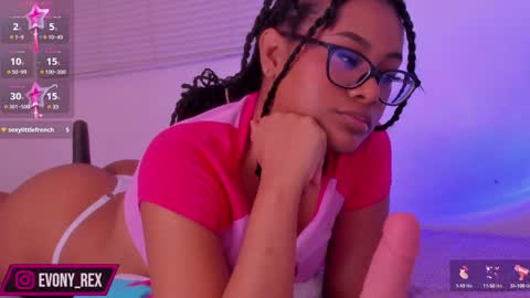 Snapshot of hotharmonies chatting on 12/19/24, 11:57 Rosetta and Allen online show from 12/19/24, 11:57