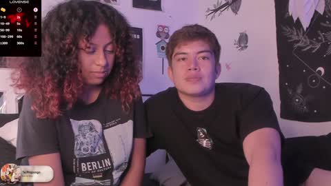 Snapshot of hothoneychile chatting on 12/31/24, 04:27 Sam and Nico online show from 12/31/24, 04:27