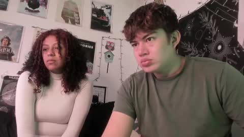 Snapshot of hothoneychile chatting on 11/11/25, 02:50 Sam and Nico online show from 11/11/25, 02:50