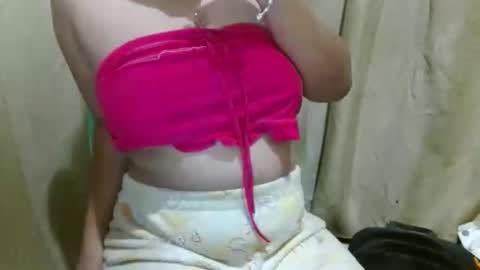 Snapshot of hotiemorenagurl18 chatting on 09/09/25, 12:37 hotiemorenagurl18 online show from 09/09/25, 12:37