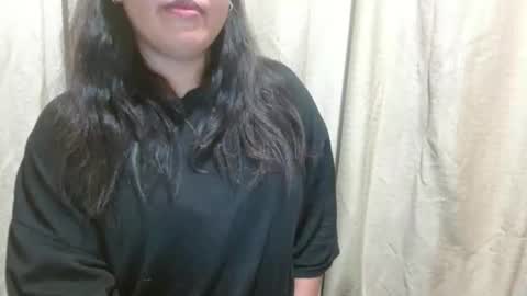 Snapshot of hotiemorenagurl18 chatting on 09/11/25, 09:09 hotiemorenagurl18 online show from 09/11/25, 09:09