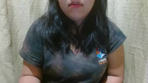 Snapshot of hotiemorenagurl18 chatting on 10/18/25, 08:37 hotiemorenagurl18 online show from 10/18/25, 08:37