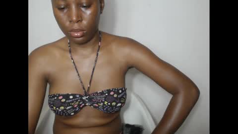 hotjessie0 online show from 01/25/25, 04:13