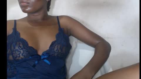 hotjessie0 online show from 09/23/25, 05:10