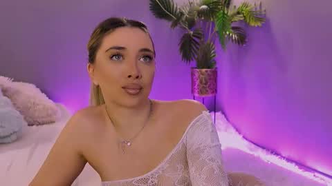 Snapshot of hotjessxx chatting on 03/30/26, 05:19 Maria online show from 03/30/26, 05:19