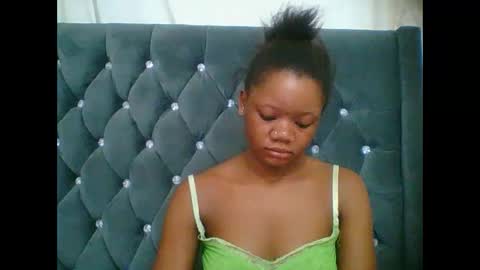 LOYCE online show from 12/21/25, 01:46