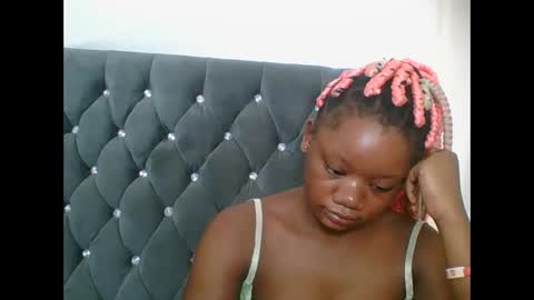 LOYCE online show from 02/25/26, 06:34