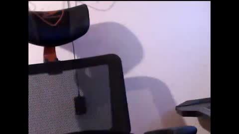 Snapshot of hotkinkytat chatting on 12/31/24, 10:01 hotkinkytat online show from 12/31/24, 10:01