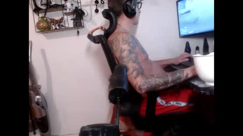 Snapshot of hotkinkytat chatting on 02/23/25, 10:20 hotkinkytat online show from 02/23/25, 10:20