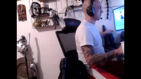 Snapshot of hotkinkytat chatting on 03/12/25, 03:29 hotkinkytat online show from 03/12/25, 03:29