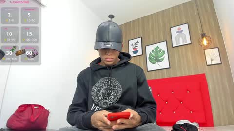 Hotkoljei online show from 12/10/24, 02:59