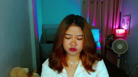 Layla online show from 02/27/25, 09:43